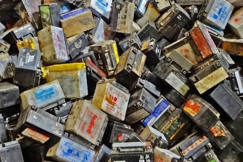 哪里回收锂电池_废旧电瓶多少钱回收_废旧三元电池回收价格
